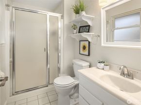 1006 Grant Avenue S, Renton WA 98057