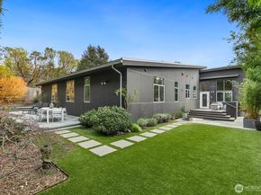 1549 Magnolia Way W, Seattle WA 98199