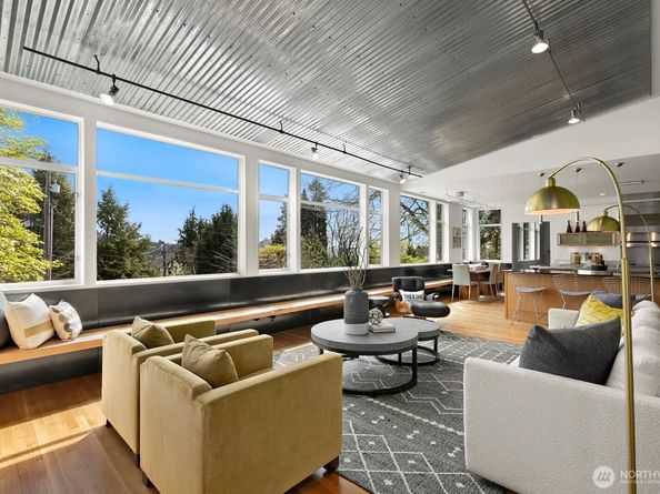 1549 Magnolia Way W, Seattle WA 98199