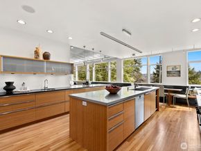 1549 Magnolia Way W, Seattle WA 98199