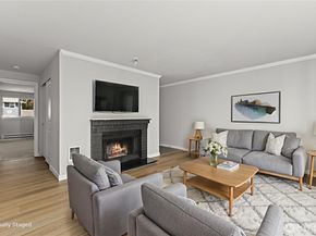14221 NE 181st Place P302, Woodinville WA 98072