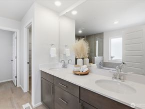 4211 208th Place SE, Bothell WA 98021