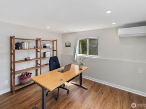4531 Stanford Avenue NE, Seattle WA 98105
