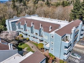 21925 7th Avenue S 124, Des Moines WA 98198