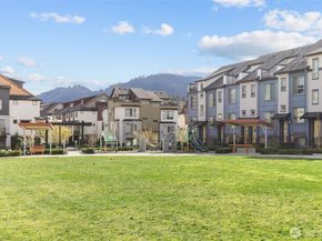 1344 6th Avenue NE 16.5, Issaquah WA 98029