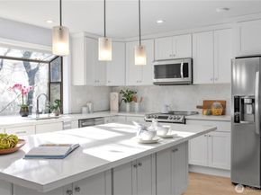 3412 161st Place SE 66, Bellevue WA 98008