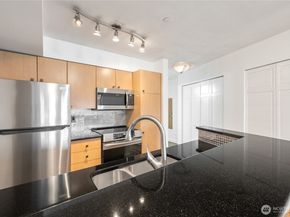 412 11th Avenue 209, Seattle WA 98122