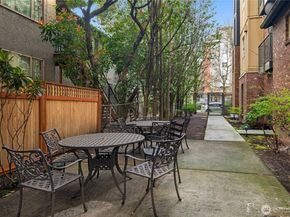 412 11th Avenue 209, Seattle WA 98122
