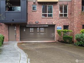 412 11th Avenue 209, Seattle WA 98122