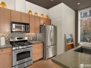 2801 1st Avenue 1018, Seattle WA 98121