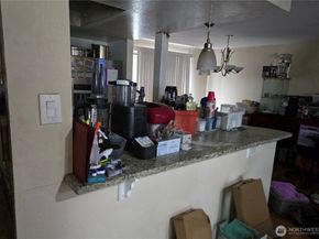 25611 126th Place SE, Kent WA 98030