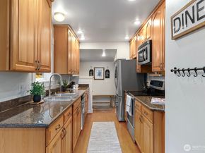1516 NE 96th Street, Seattle WA 98115