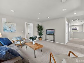 1472 Baker Heights Loop, Bremerton WA 98312