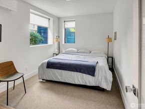 2660 9th Avenue W, Seattle WA 98119