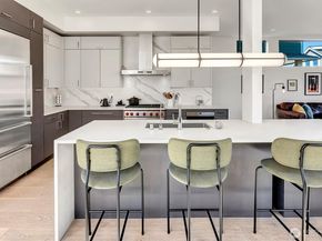 2660 9th Avenue W, Seattle WA 98119