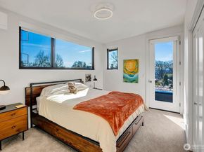 2660 9th Avenue W, Seattle WA 98119