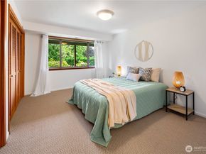 22516 100th Place SW, Vashon WA 98070