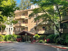 1684 152nd Avenue NE W211, Bellevue WA 98007