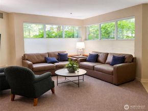 1684 152nd Avenue NE W211, Bellevue WA 98007