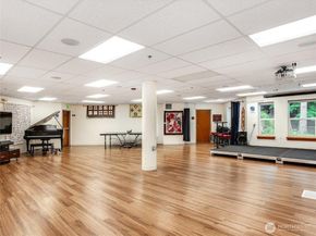 1684 152nd Avenue NE W211, Bellevue WA 98007