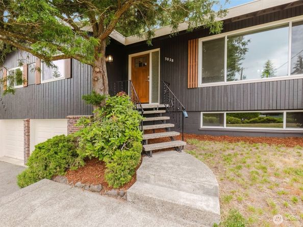 3828 Harbel Drive NE, Bremerton WA 98310