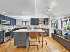 2019 Fairview Avenue E B, Seattle WA 98102