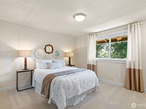 19218 91st Avenue NE, Bothell WA 98011