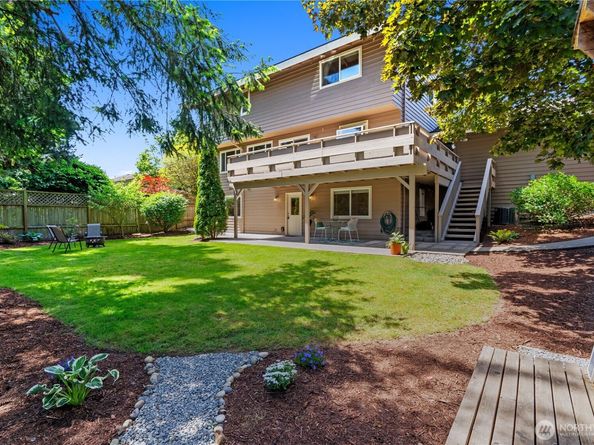 19218 91st Avenue NE, Bothell WA 98011