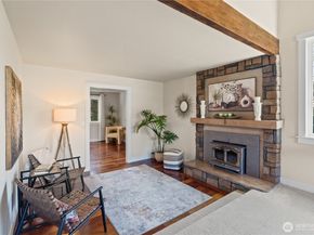 19218 91st Avenue NE, Bothell WA 98011