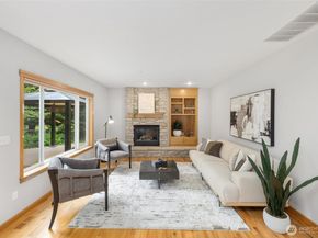 24819 SE 14th Street, Sammamish WA 98075