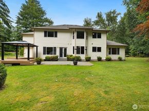 24819 SE 14th Street, Sammamish WA 98075
