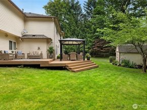 24819 SE 14th Street, Sammamish WA 98075