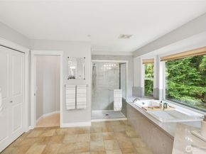 24819 SE 14th Street, Sammamish WA 98075