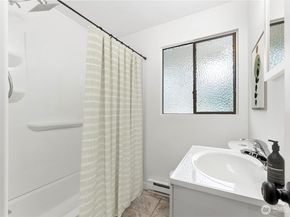 2231 Eastview Avenue NE, Bremerton WA 98310