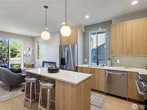 4116 NE 60th Street B, Seattle WA 98115