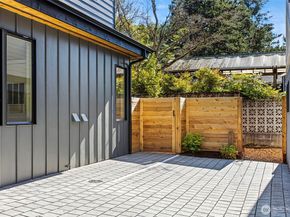 4116 NE 60th Street B, Seattle WA 98115