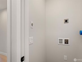 4116 NE 60th Street B, Seattle WA 98115