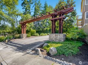 8240 126th Avenue NE A101, Kirkland WA 98033