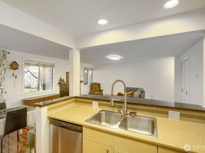 8240 126th Avenue NE A101, Kirkland WA 98033