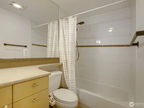 8240 126th Avenue NE A101, Kirkland WA 98033