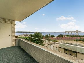 521 5th Avenue W 306, Seattle WA 98119