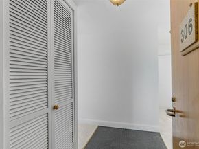 521 5th Avenue W 306, Seattle WA 98119