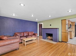 8724 16th Avenue SW, Seattle WA 98106