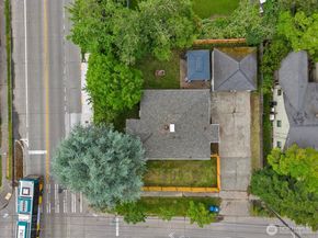8724 16th Avenue SW, Seattle WA 98106