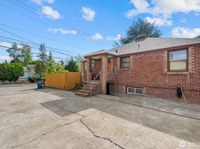 8724 16th Avenue SW, Seattle WA 98106