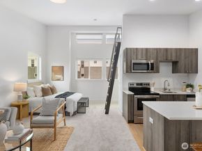 6233 Carleton Avenue S, Seattle WA 98108