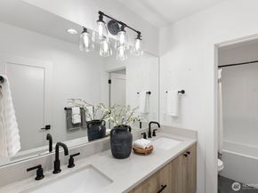 6233 Carleton Avenue S, Seattle WA 98108