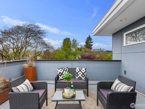 6233 Carleton Avenue S, Seattle WA 98108