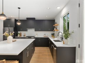 6233 Carleton Avenue S, Seattle WA 98108