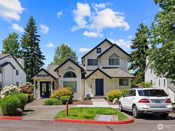 1900 NE 48th Street E205, Renton WA 98056